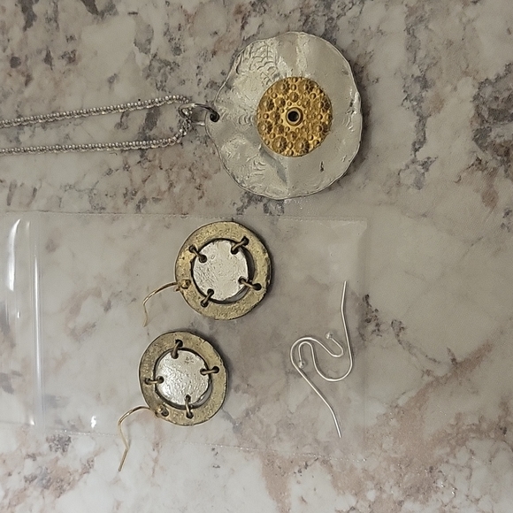 Sea Urchin pendant set- on .925 adjustable chain AND EARRINGS! - Picture 7 of 13